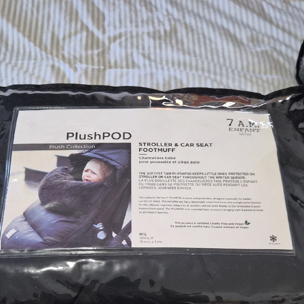 7 A.M. Enfant Black PlushPOD Stroller & Car Seat Footmuff